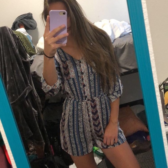 Patterned romper - Picture 1 of 3